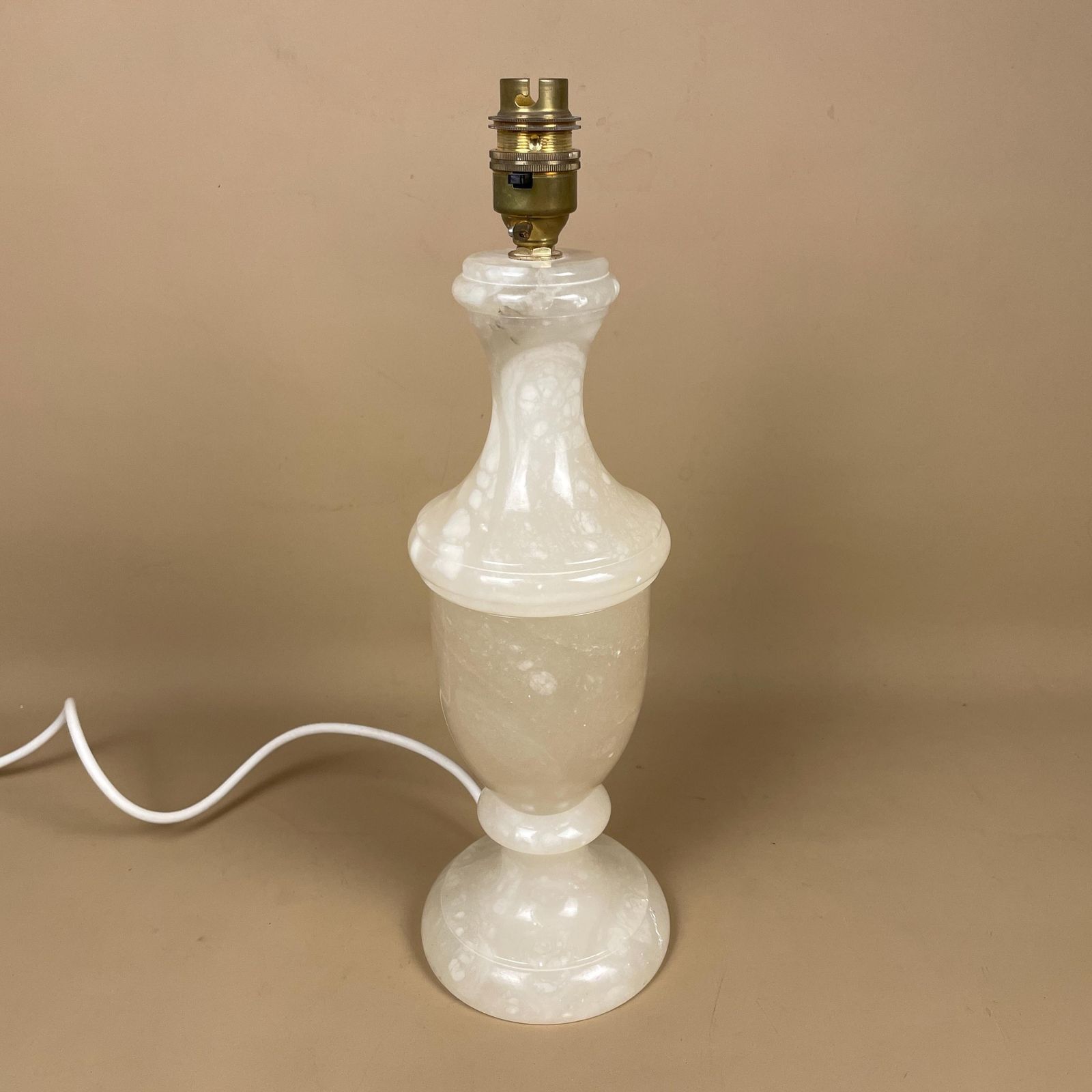 Antique Onyx Marble Lamp Light Cream Gold Brass Top Bedside Side Table Desk Marbled Patterned Vintage Downton Stone Heavy Classic Natural
