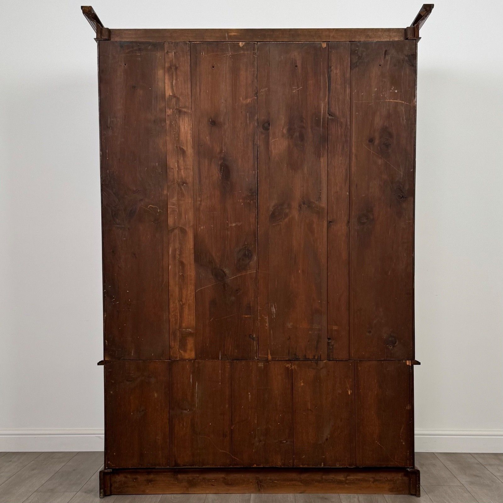 Antique 19th Century Good Quality Wardrobe In Burr Walnut photo vinterior