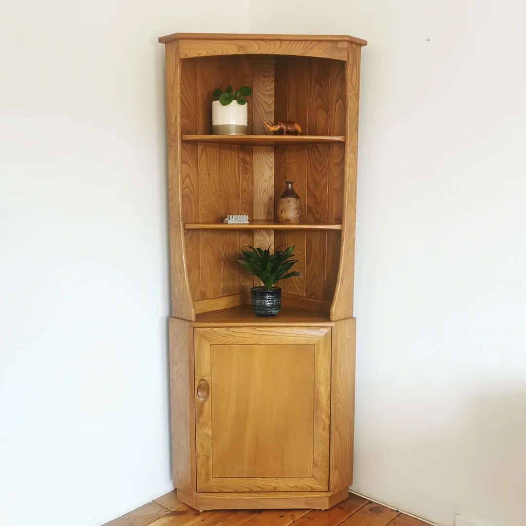 Ercol Windsor Corner Unit Cabinet 743c  £245  Lovely Ercol Windsor Corner Unit, Model No 743c