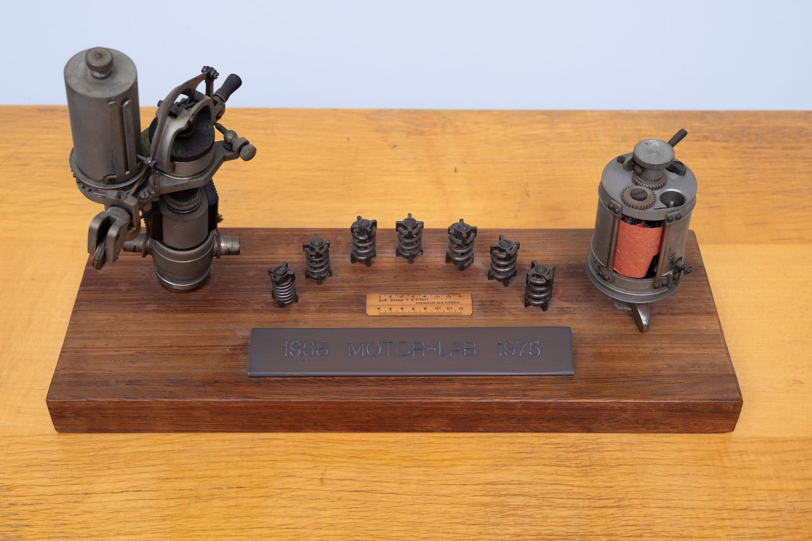 ''Dobbie Mcinnes & Clyde Ltd. Glasgow'' Motor Lab 1975 photo furniture