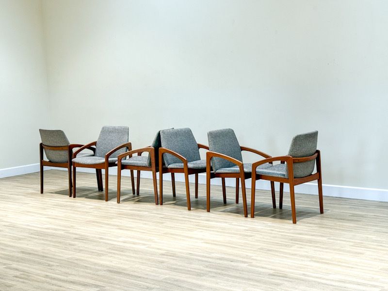 photo vinterior Set Of Danish Dining Chairs By Henning Kjaernulf For Korup Stolfabric Model 23.