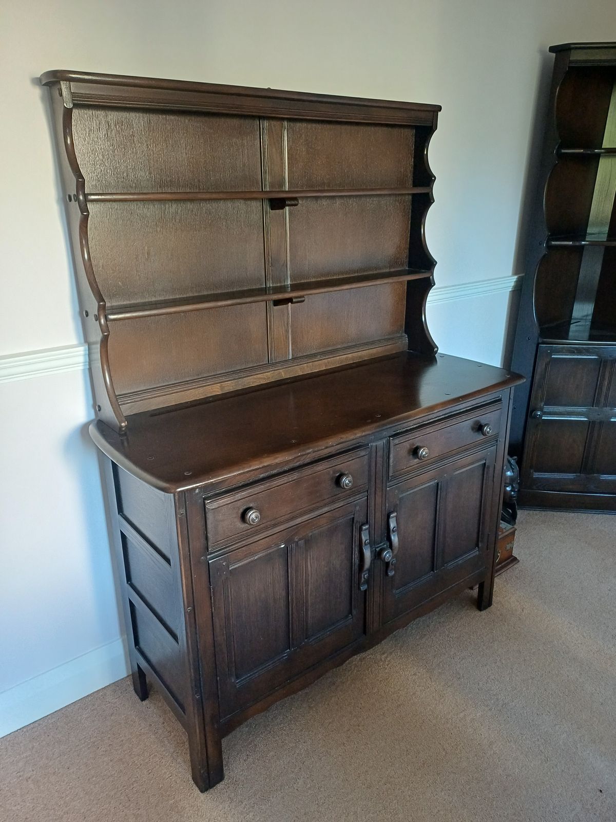 Ercol Dresser photo vinterior