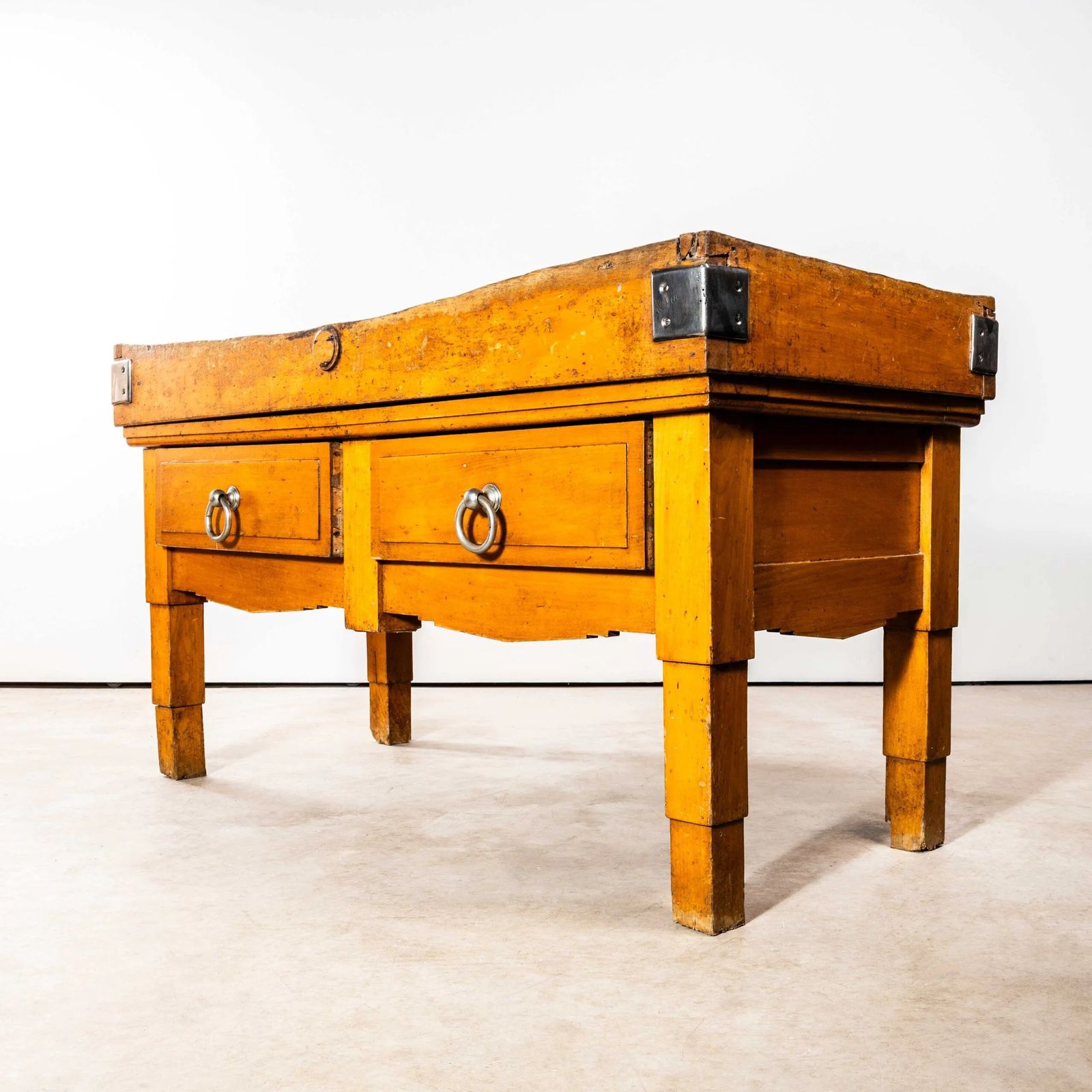 photo furniture 1950’s Very Large Belgian Butchers Workstation – Butchers Block