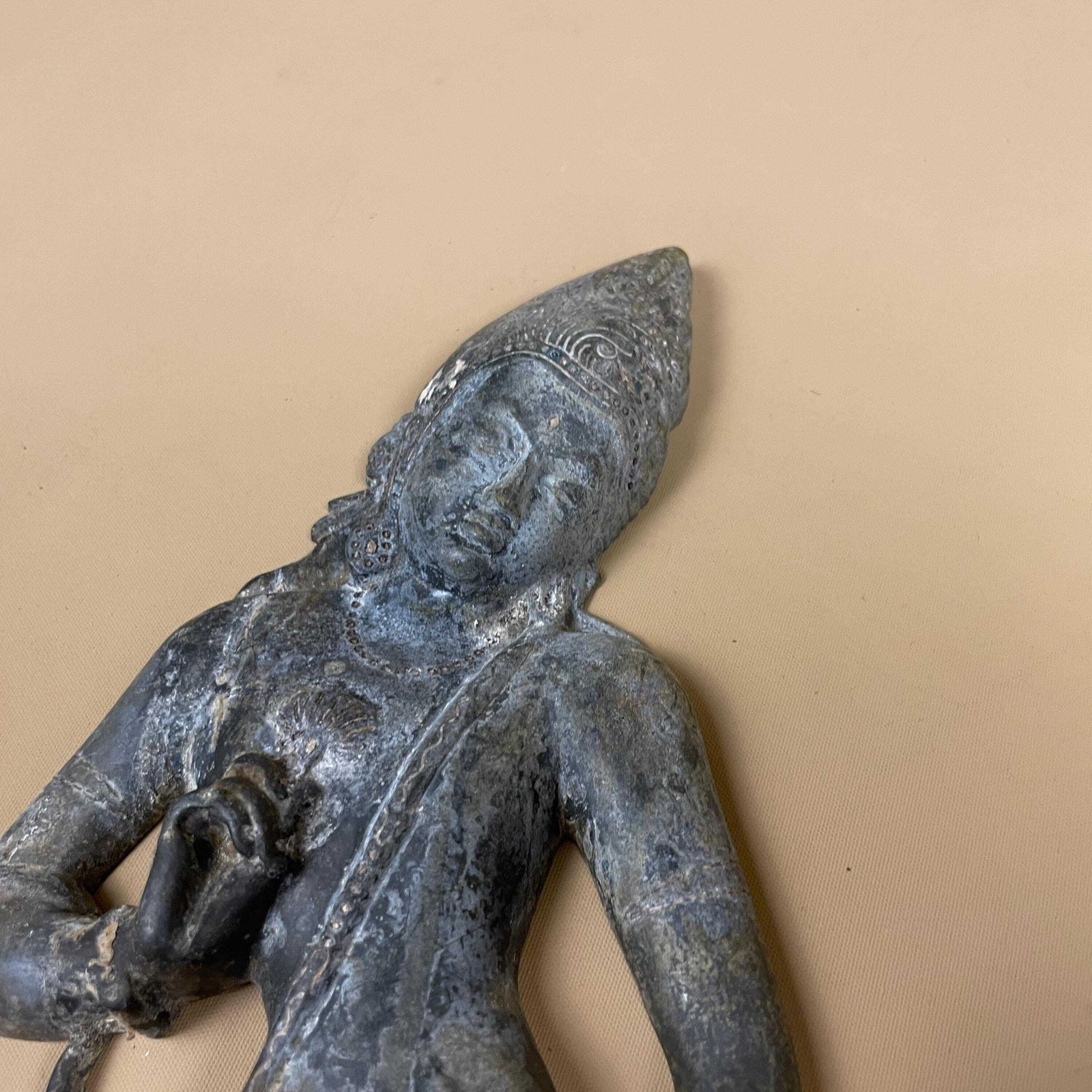 Vintage Indian Wall Figure Sculpture Temple Art Style Hand Cast Metal Relief Woman Statue South Asian Spiritual Decor Wall Art photo vinterior