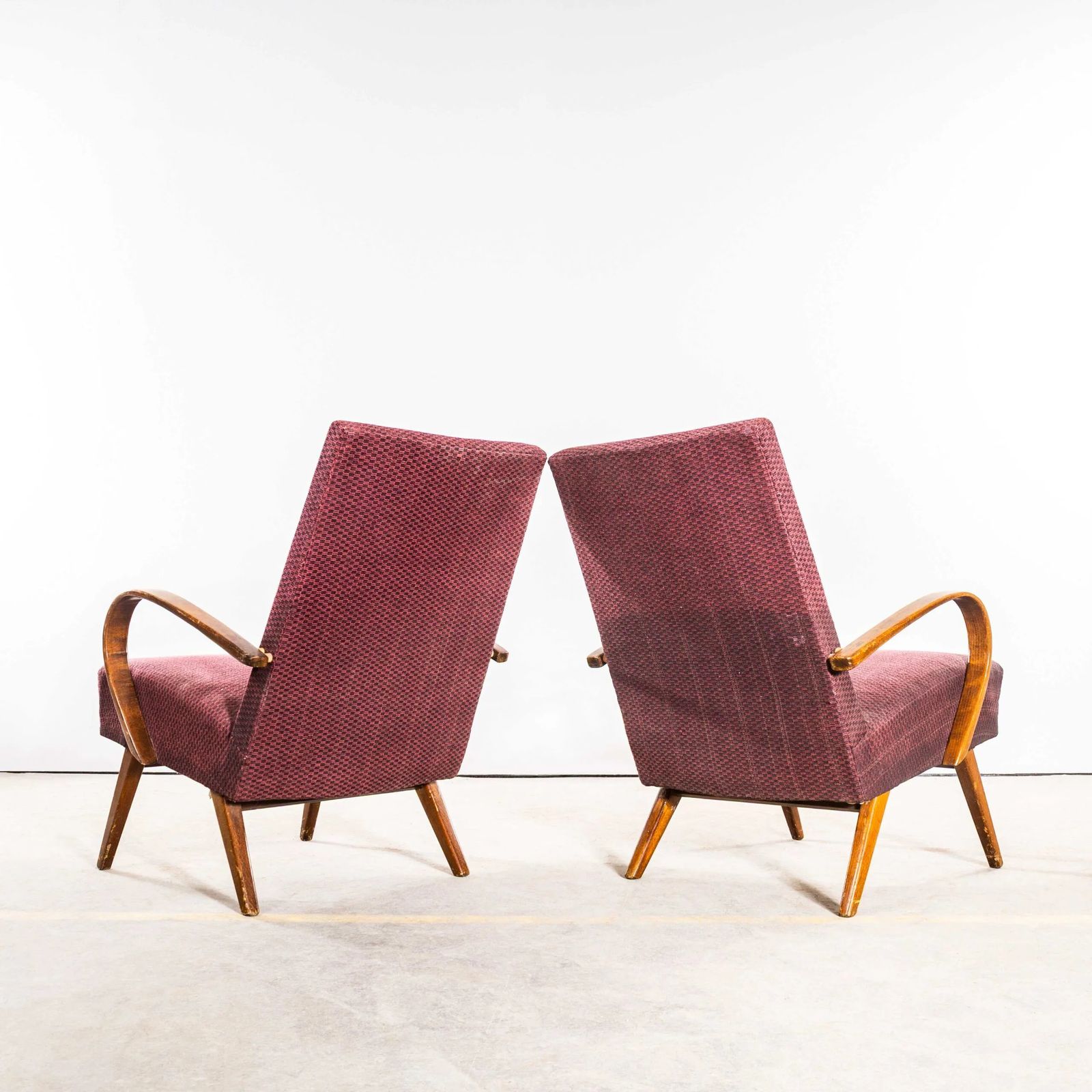 1950’s Jaroslav šmídek Original Armchairs In A Geometric Aubergine Jacquard – Sprung Seat photo vinterior