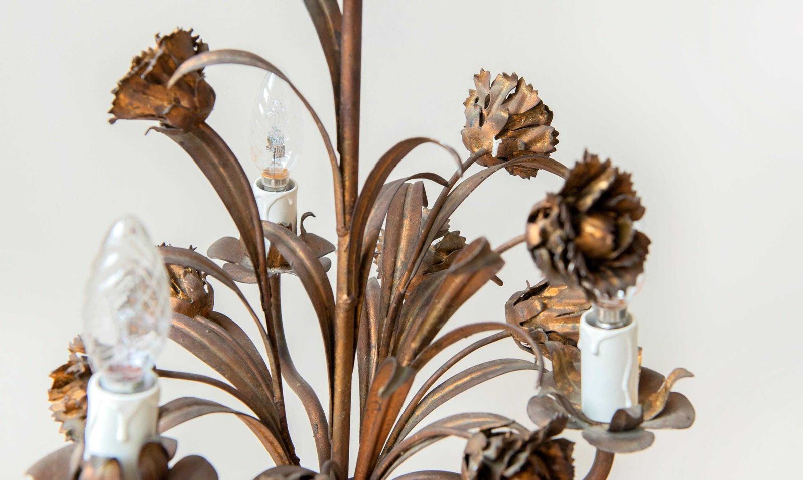 Florentine Chandelier, Italian Hanging Lamp, Gold Leaf Floral Pendant Lamp, Vintage Roses Candelabra, Hollywood Regency, 1960s Design photo furniture