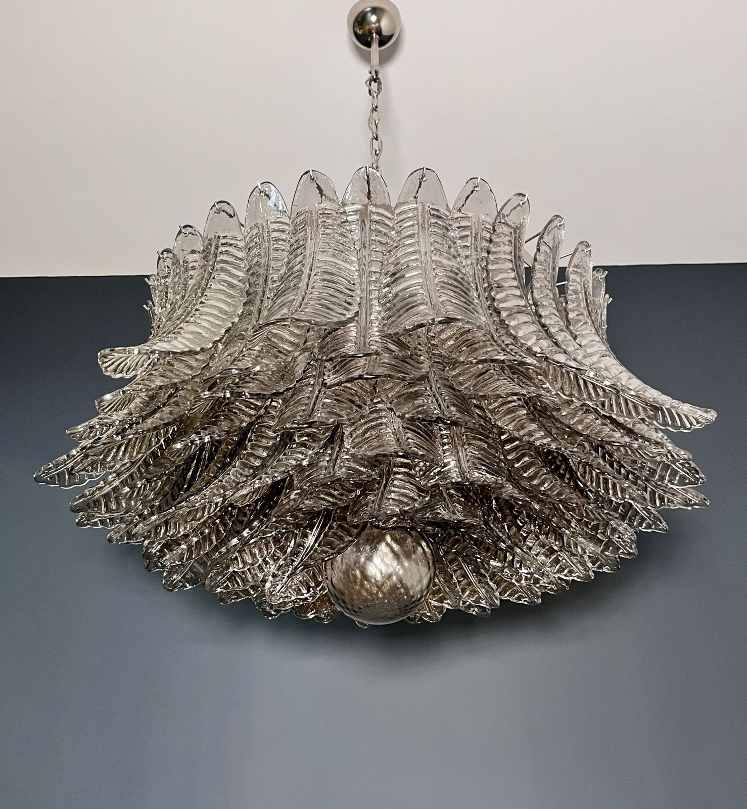 photo furniture Large Murano Glass Chandelier  100 Smoked Felci Glasses