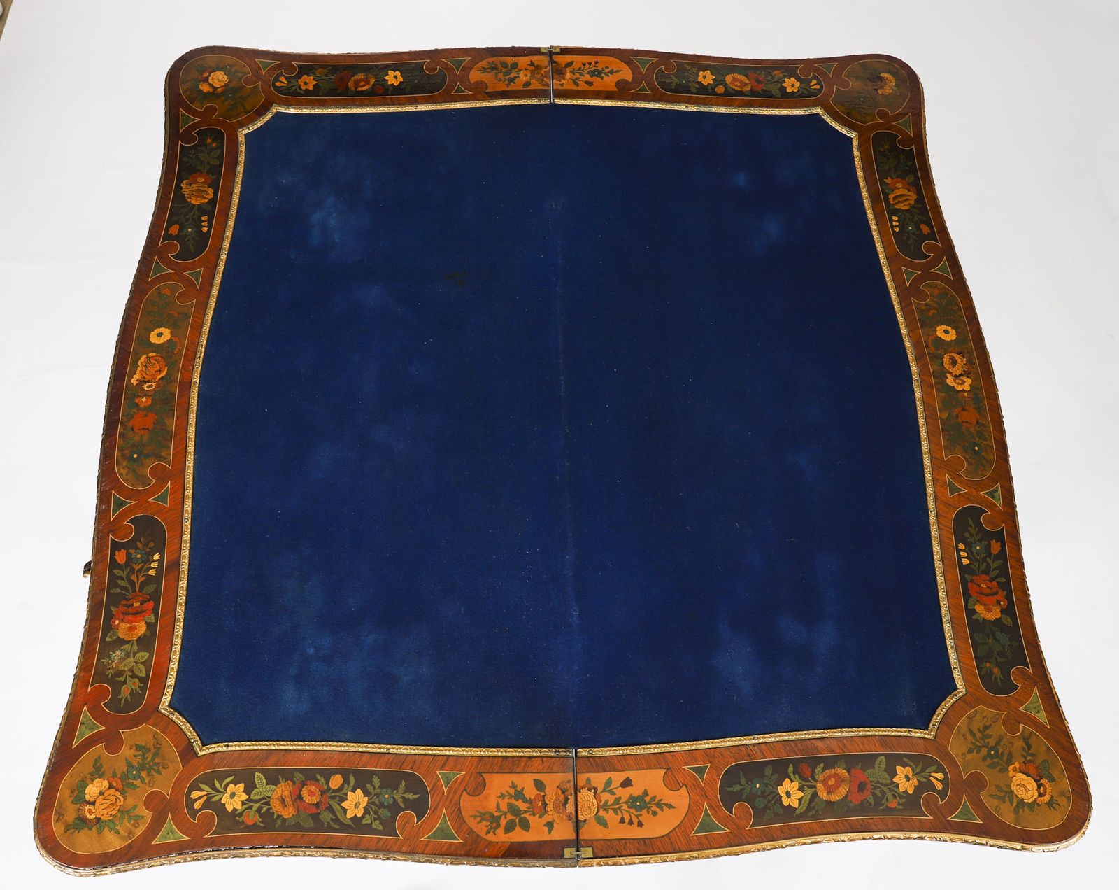 photo vintage French Louis Revival Floral Marquetry Console 19th C
