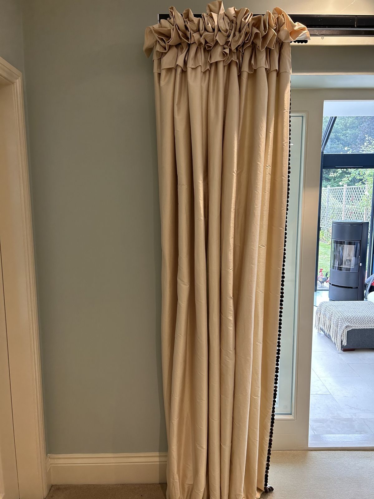 2 Pairs Of Gold Lined Curtains Taffeta photo Home Fixtures