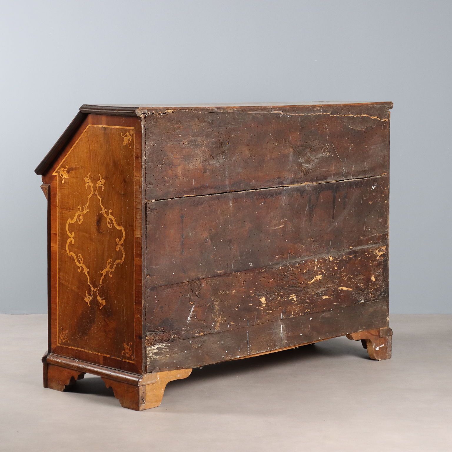 photo vintage Antique Baroque Flap Cabinet Walnut Maple Italy XVIII Century