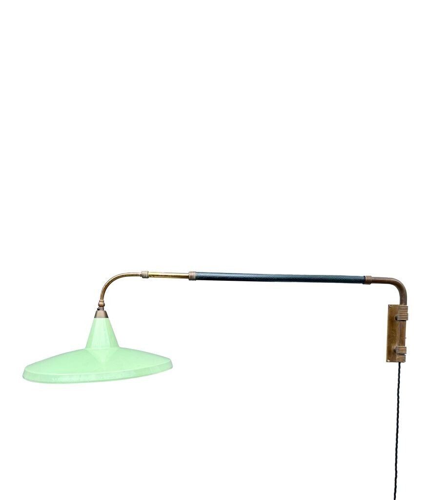 An Italian 1950s Stilnovo Brass Extendable Telescopic Wall Light With Green Stitched Leather Arm photo vintage