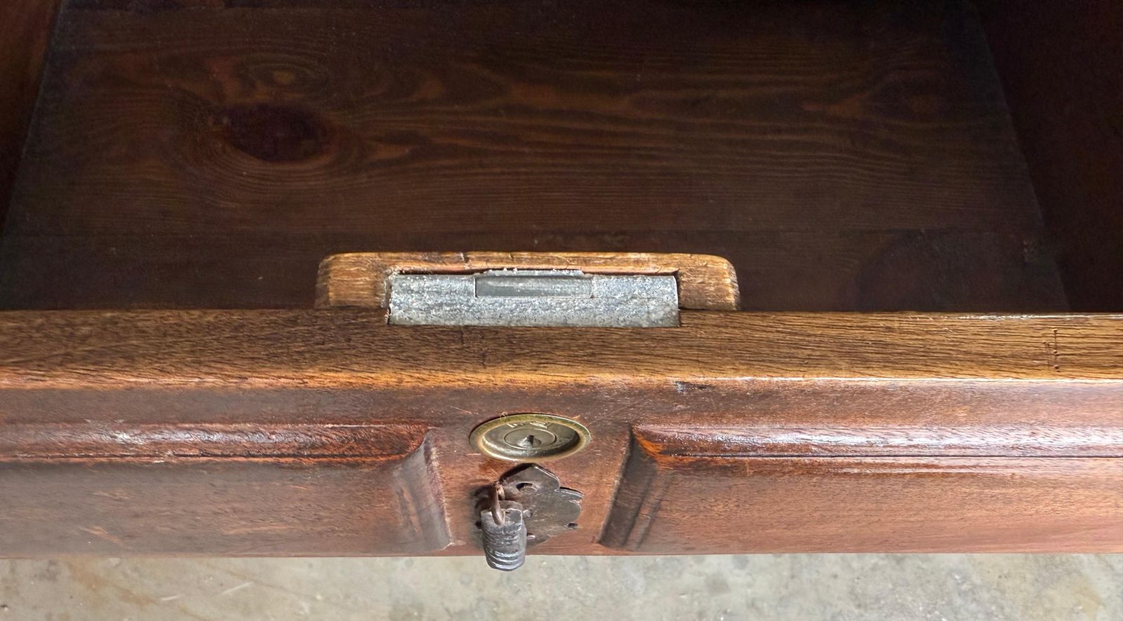 photo vinterior 19th Century Solid Oak Baroque Fluted Legs Desk Writing Table Or Console