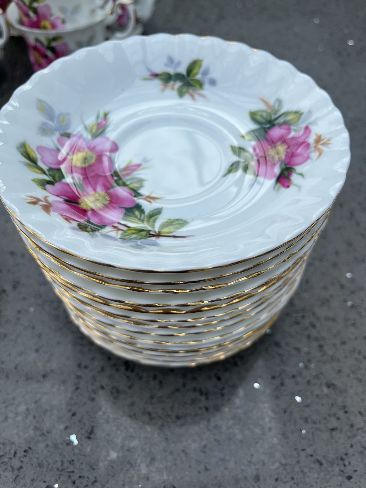 199.0 Royal Albert Prairie Rose Collection Of Teacups, Saucers, Lunch/Salad Plates, Sugar Bowl, Cream Jug And Coffee Pot, Made In 1962 photo
