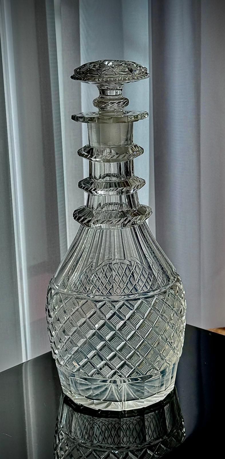 Georgian Hand Cut Glass Decanter, Strawberry Diamond & Fluted Design, C.1820–1835 photo vinterior