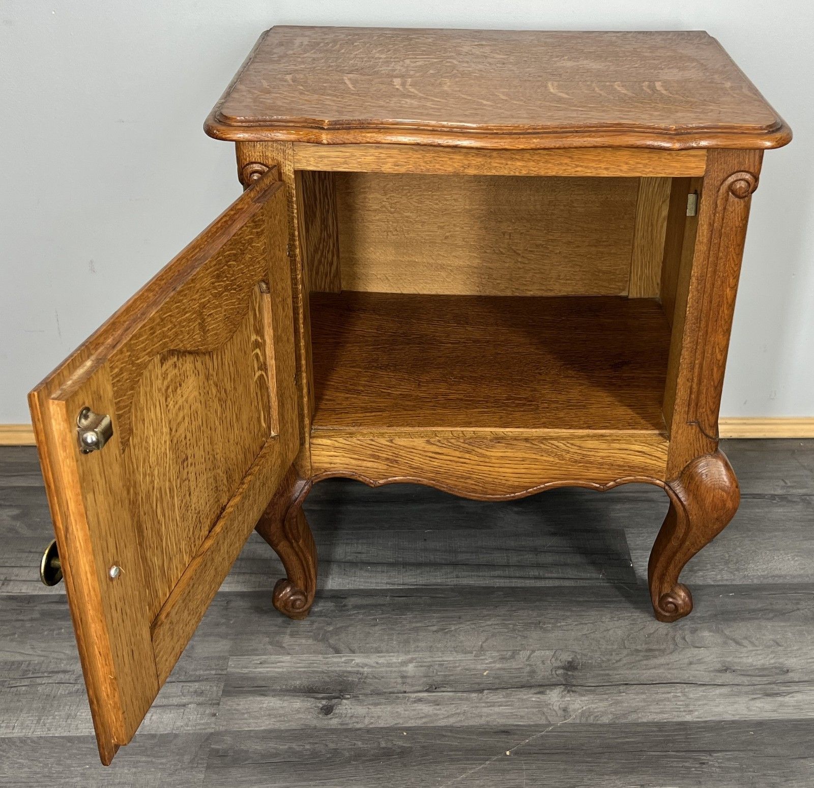 Furniture Pair Of  Bedside Tables Vintage French Louis Oak Nightstands Cabinets Lot 4255 photo