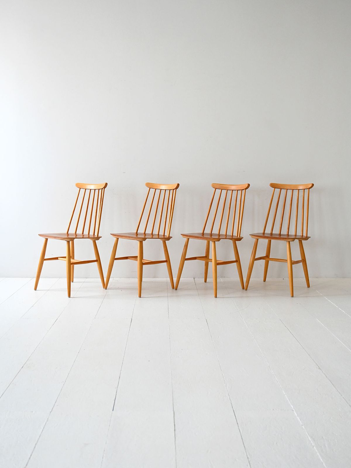 Set Van 4 Scandinavische Fanett Stoelen Van Ilmari Tapiovaara