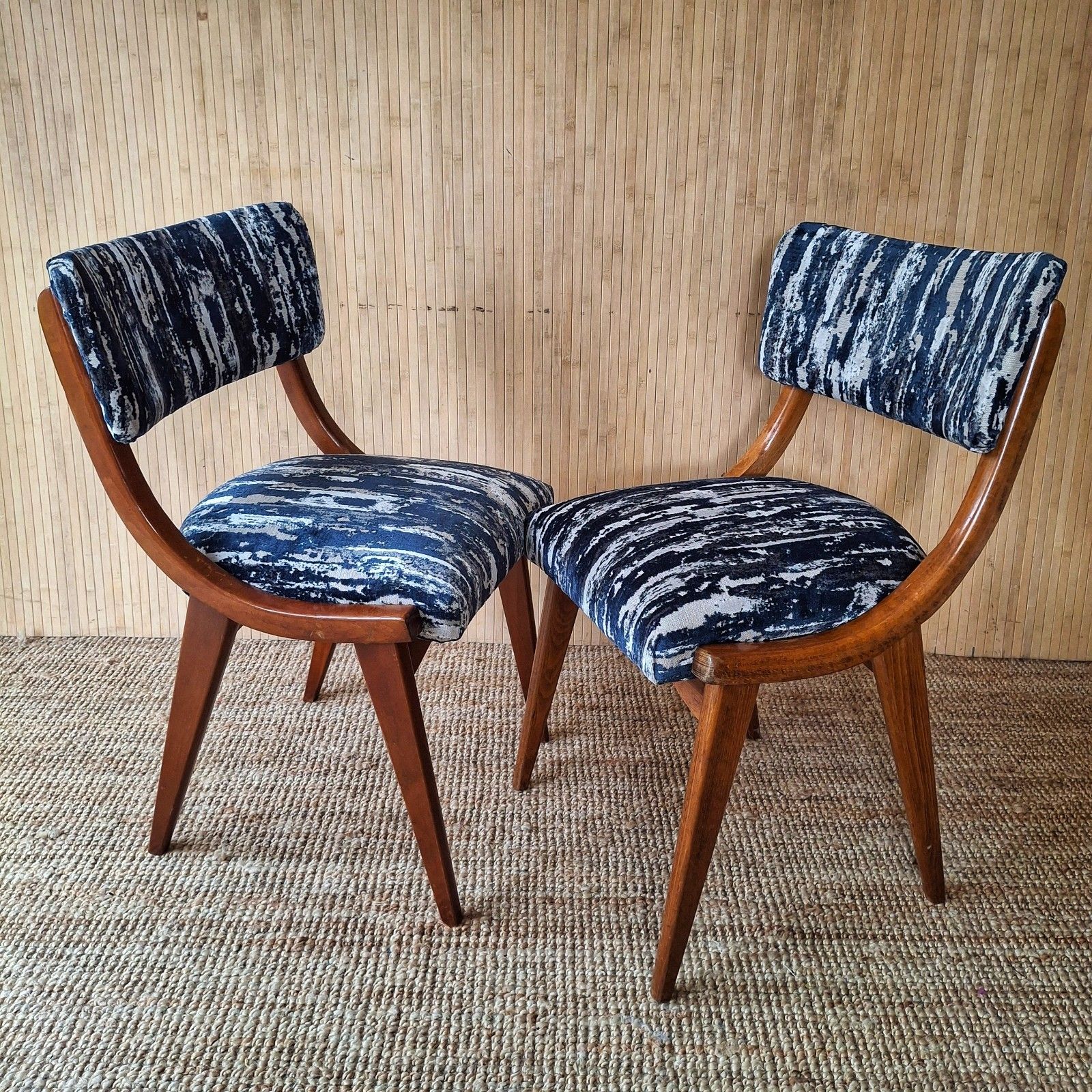Fab Set Of 2 Vintage Mid Century Centa Dining Kitchen Chairs Blue Texture Velvet