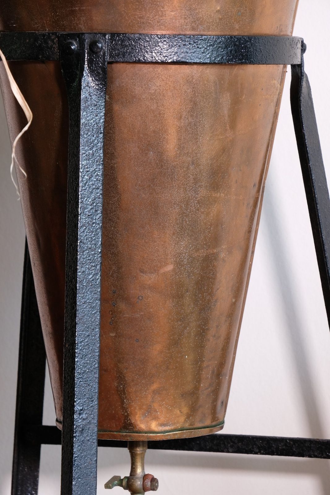 photo furniture Large Copper Conical Planter On Cast Iron Stand Antique
