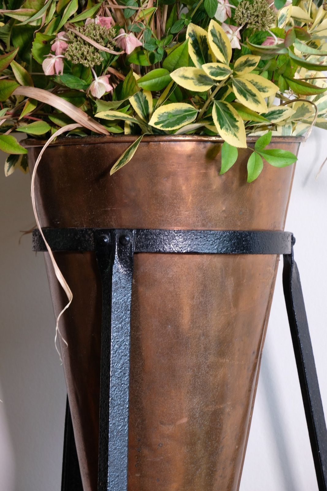 photo vinterior Large Copper Conical Planter On Cast Iron Stand Antique
