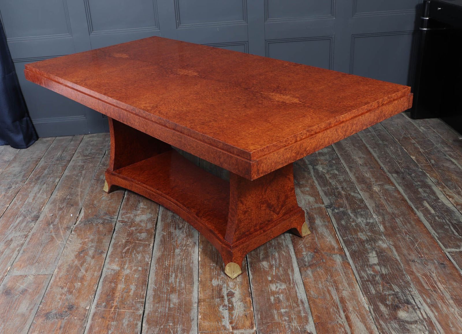 photo vinterior French Art Deco Dining Table In Amboyna, Circa 1925
