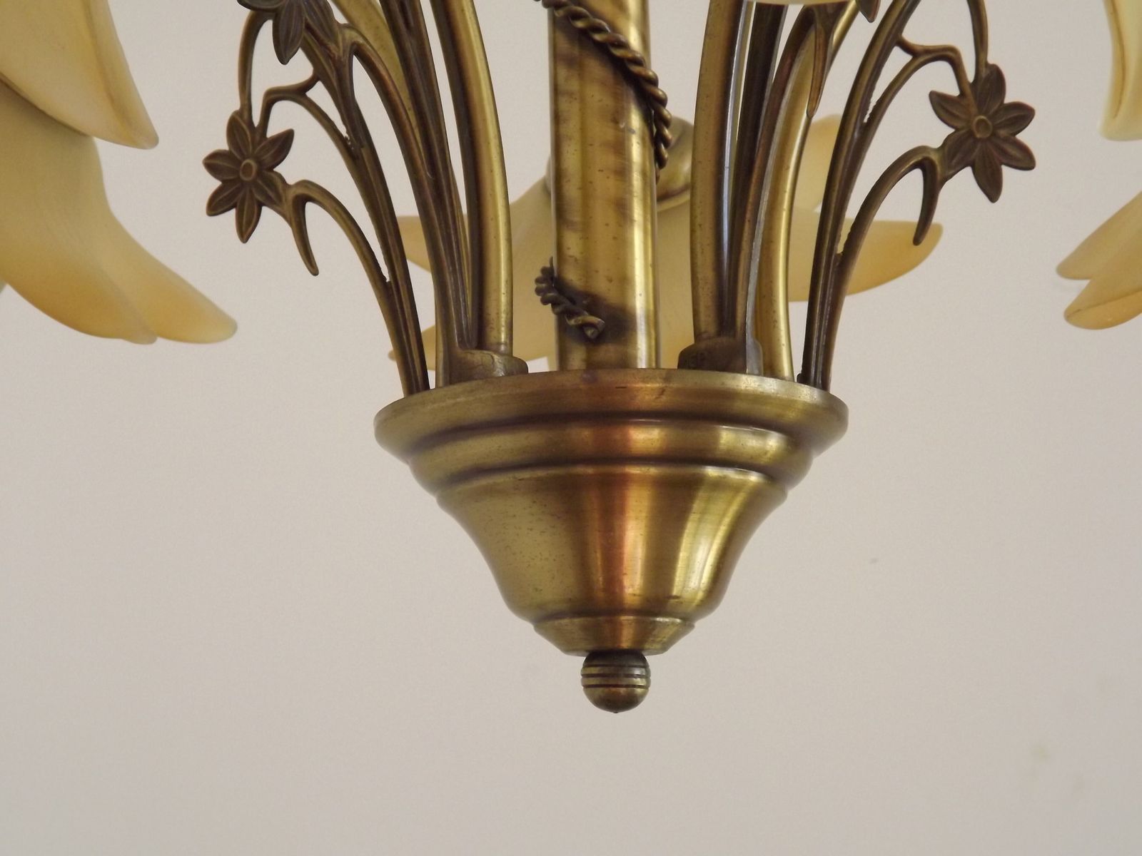 245.0 French Vintage 5 Light Bronze Effect Metal Chandelier Pretty Glass Flower Shades photo