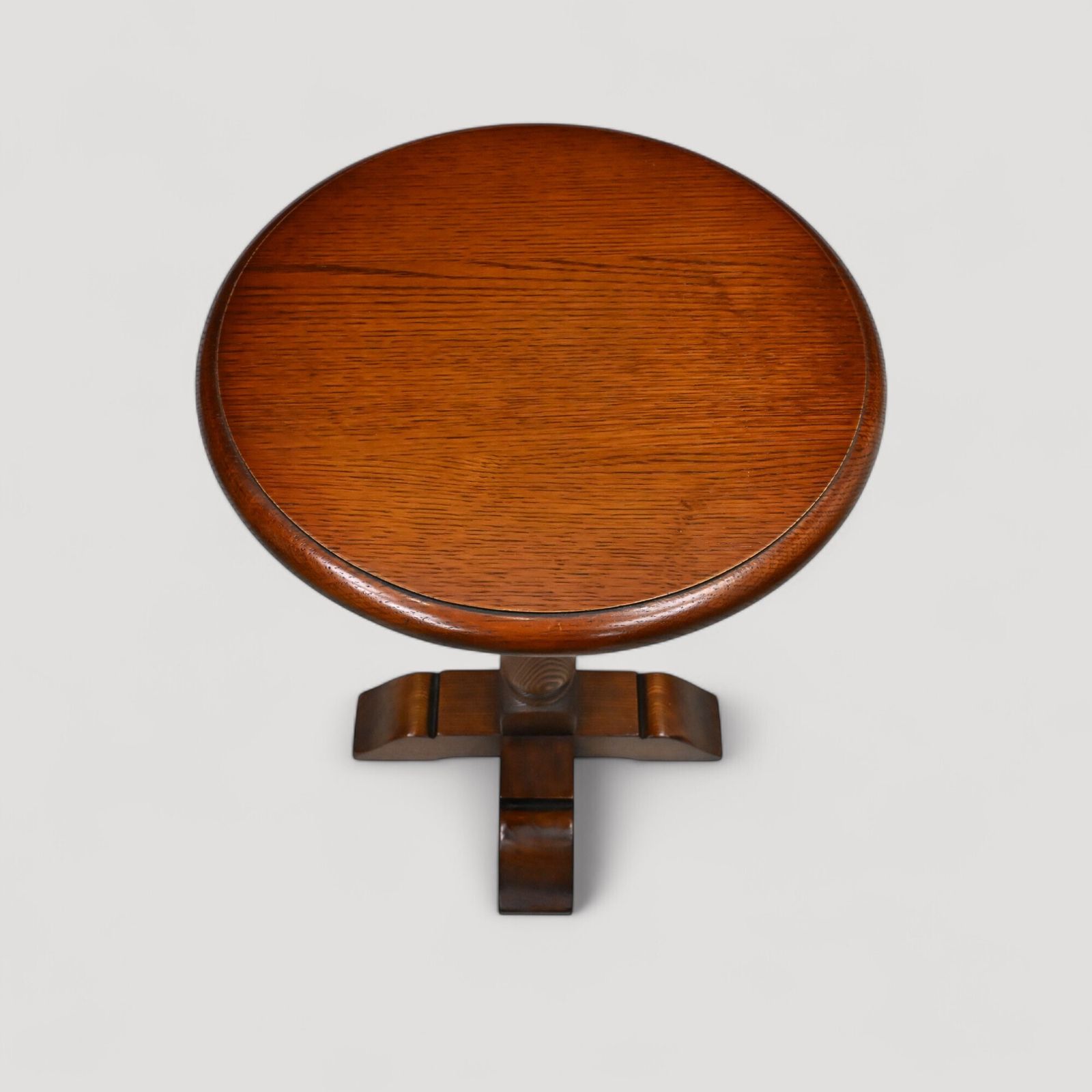 Old Charm Side Table Pedestal Tudor Brown Model 2217 Vgc Free Delivery* photo vintage