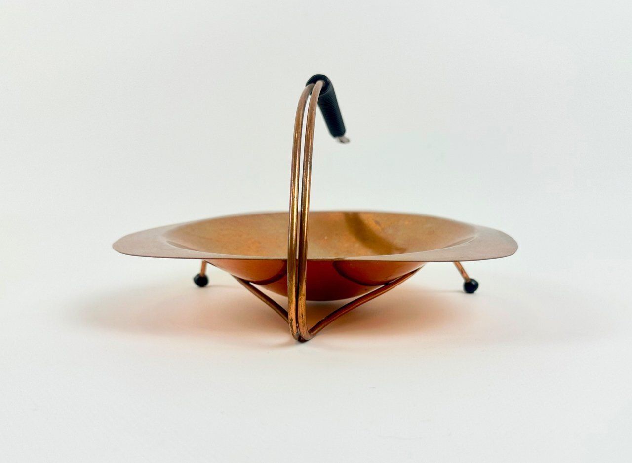 Mid Century Modern Copper Bowl In The Style Of Carl Auböck, Austria, 1950s photo for sale