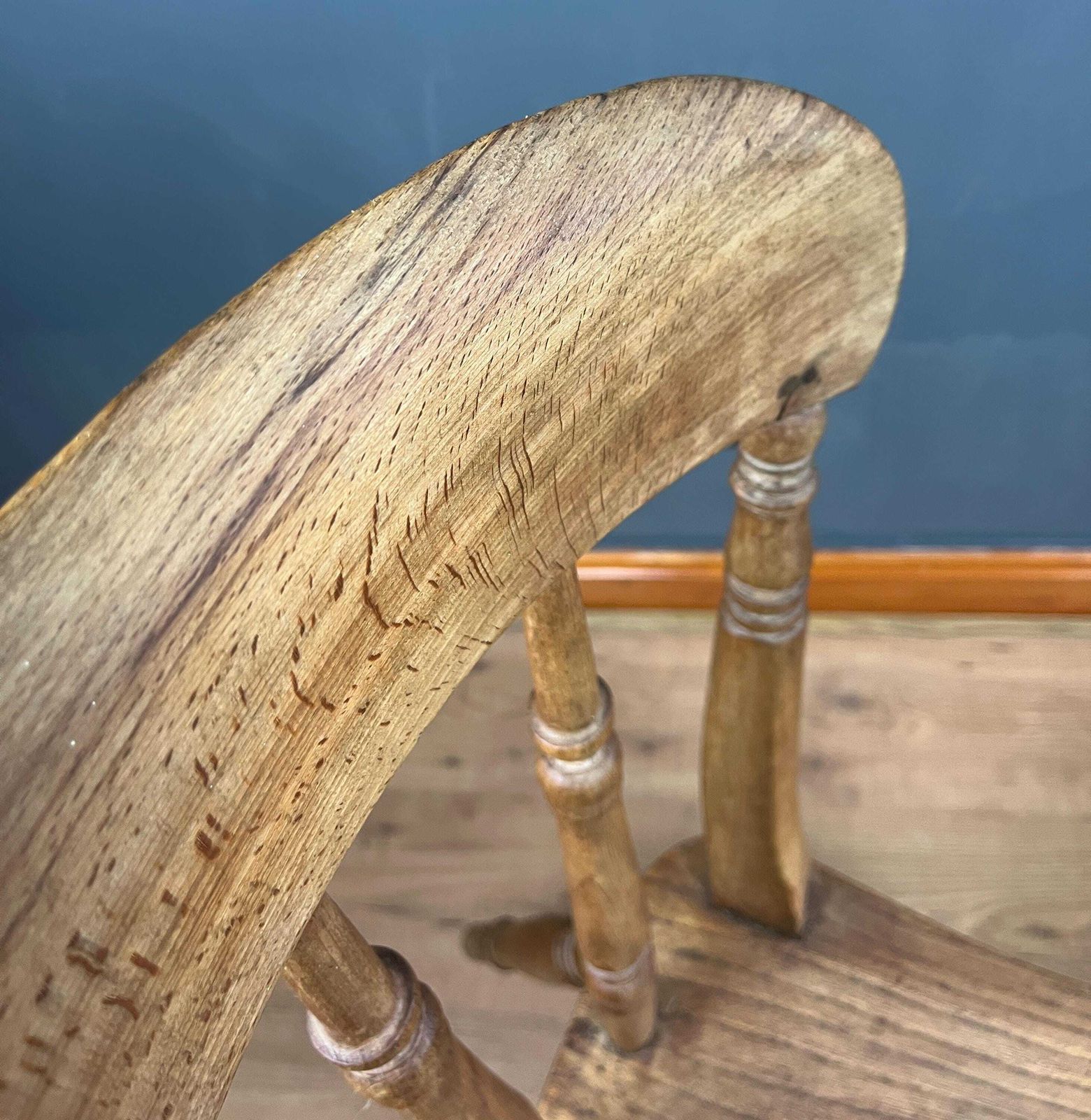 photo vinterior Antique Victorian Windsor Stickback Spindle Kitchen Chair