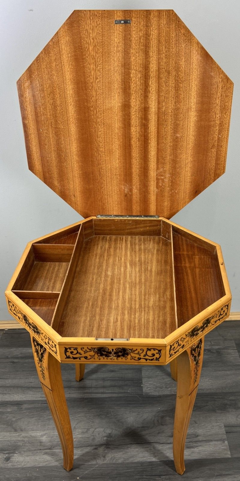 photo furniture Vintage French Marquetry Octagonal Jewellery Table With Music Box Lot 4258