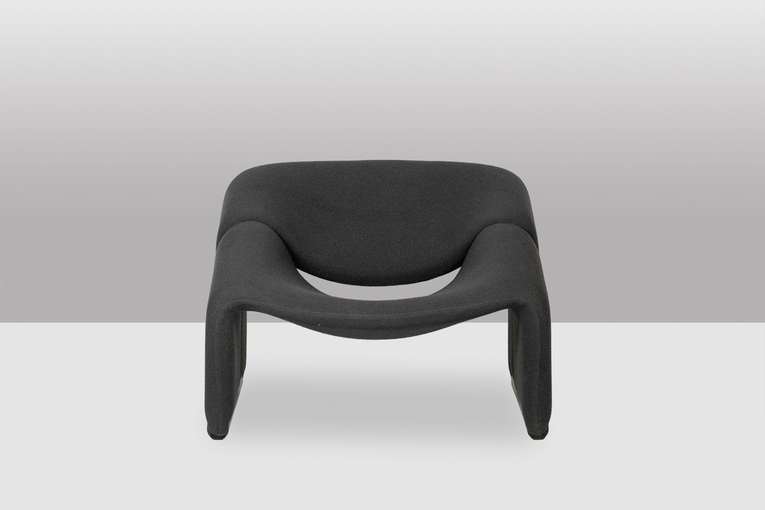 Pierre Paulin For Artifort. Pair Of “Groovy” Armchairs. 1970s 80s photo for sale