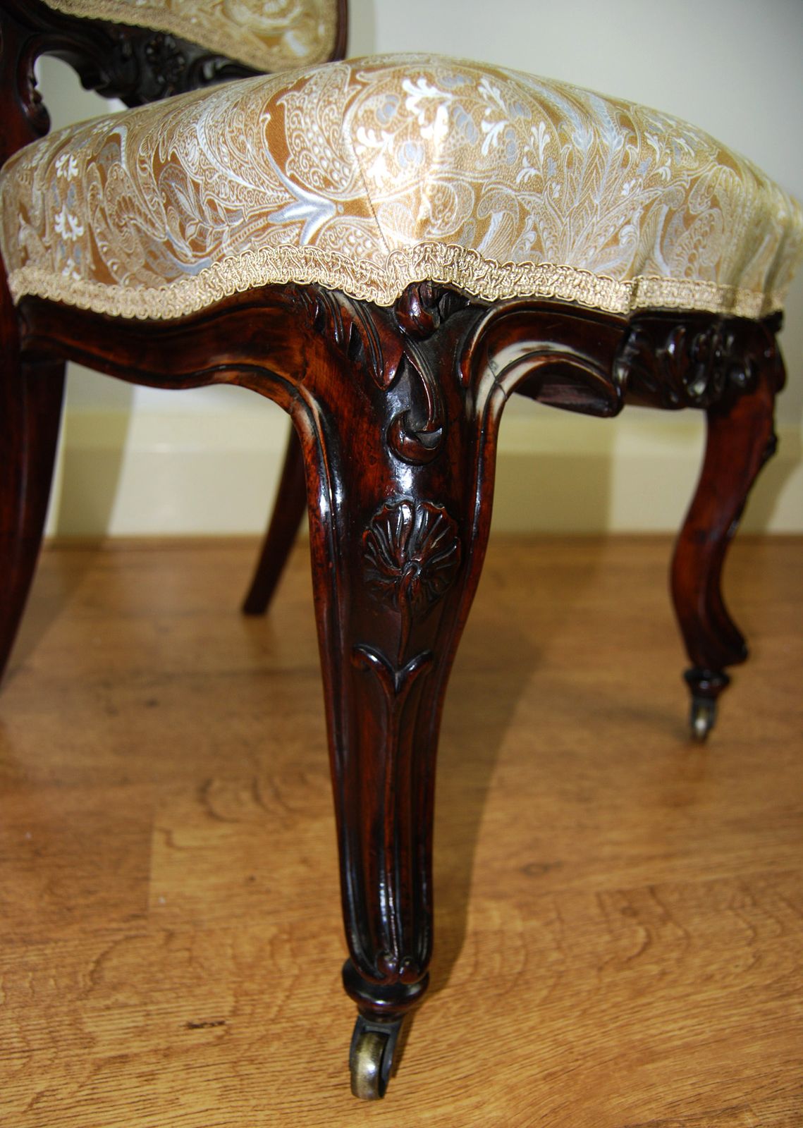 Victorian Carved Rosewood Ladies Chair / Nursing Chair photo Furniture