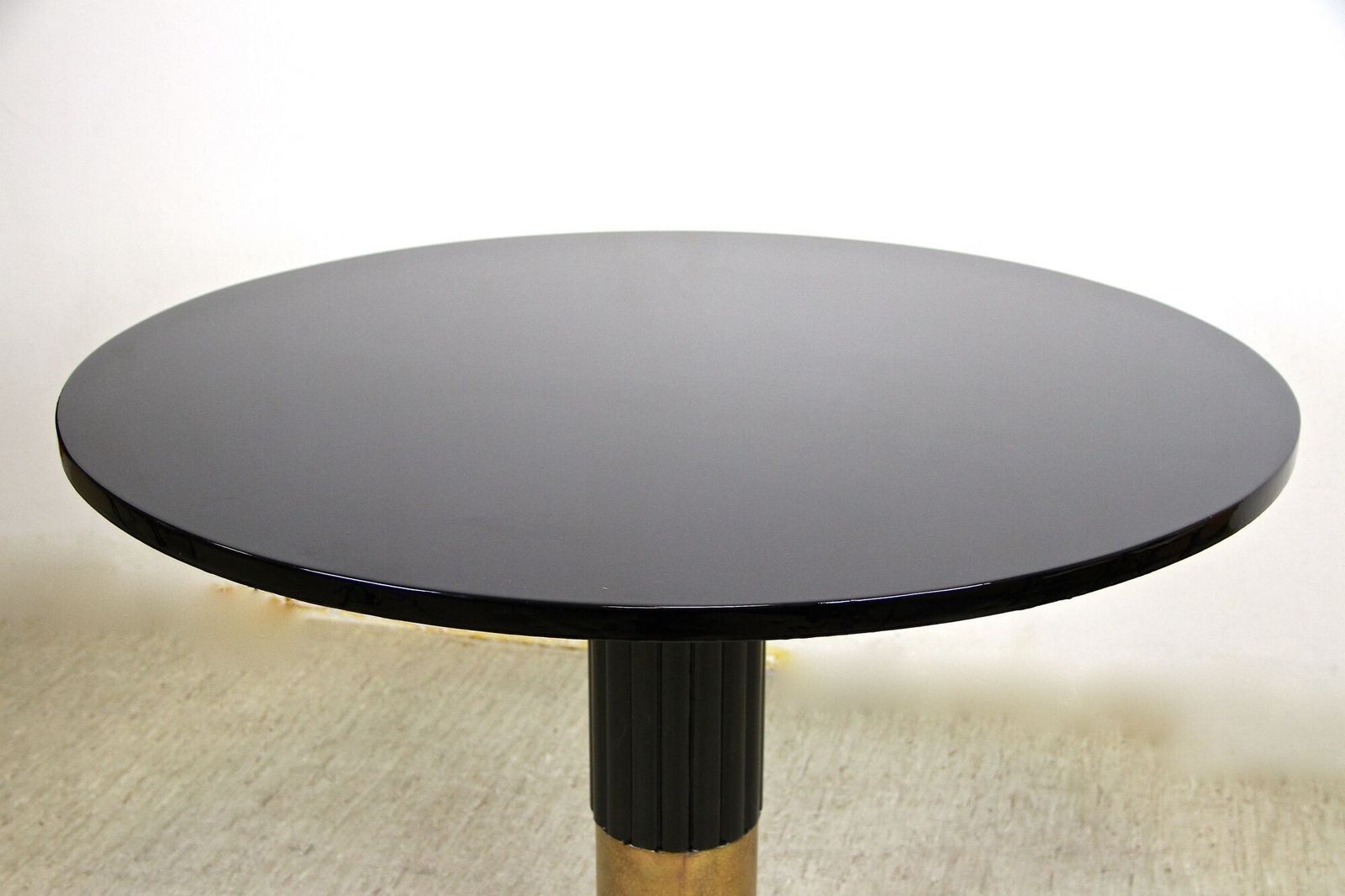 photo buy 20th Century Art Nouveau Dining/ Salon Suite With Round Table By Thonet, At 1910