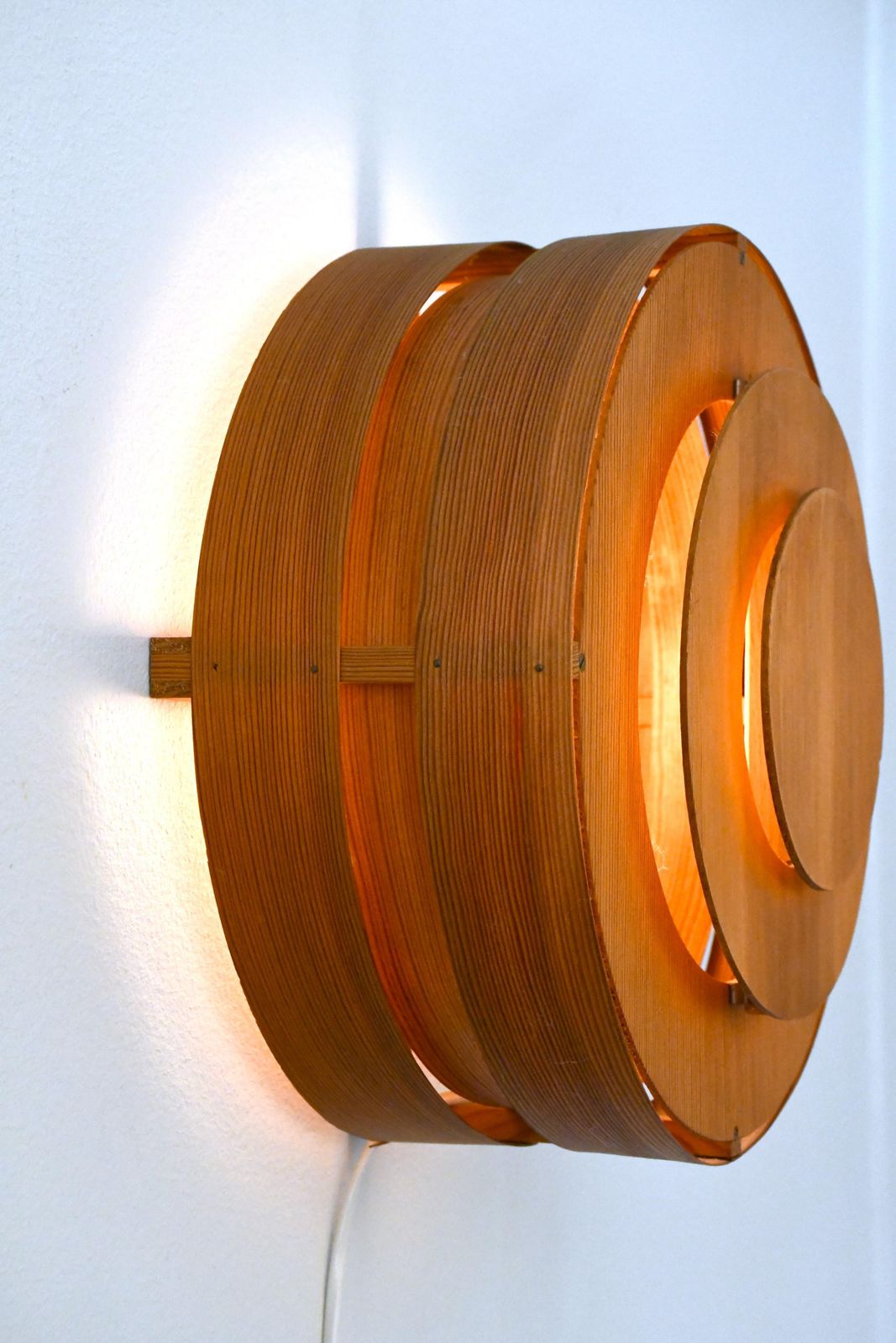 Prototype Wandlampen Van Grenenhoutfineer Door Hans Agne Jakobsson Voor Ellysett, 1961, Set Van 2 photo vinterior