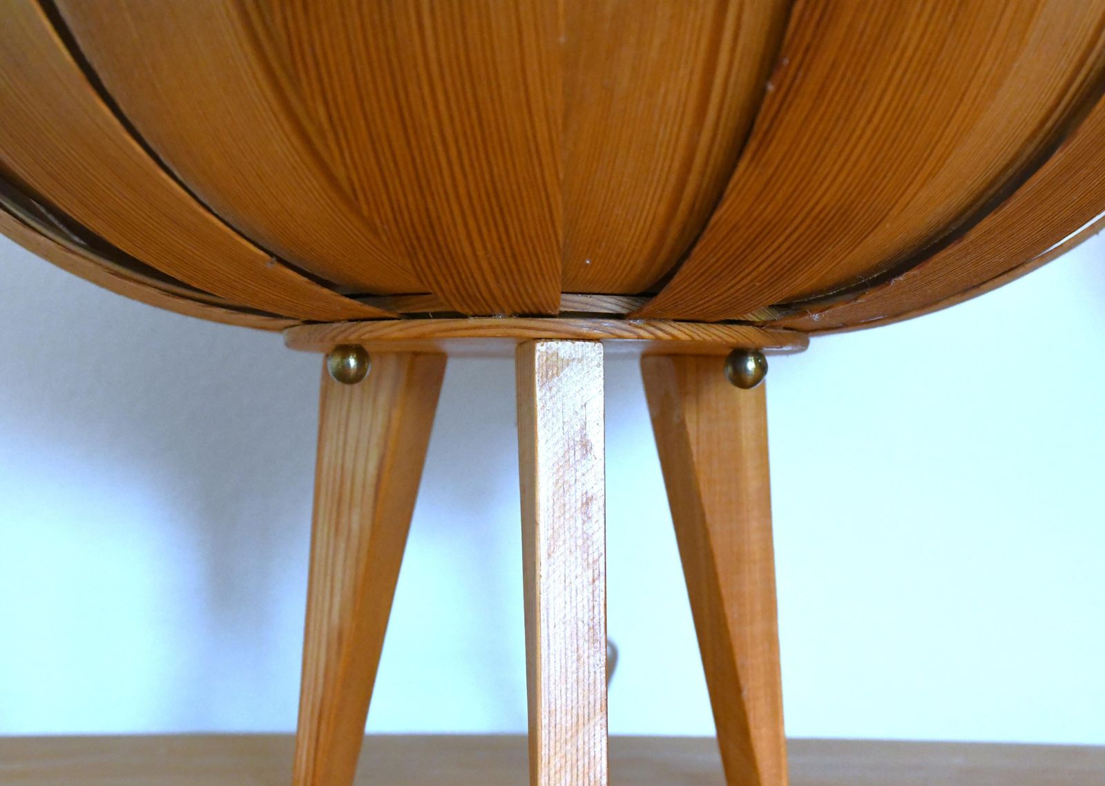 Swedish Pine Veneer Table Lamps By Hans Agne Jakobsson For Ellysett, 1960s, Set Of 2 photo vinterior