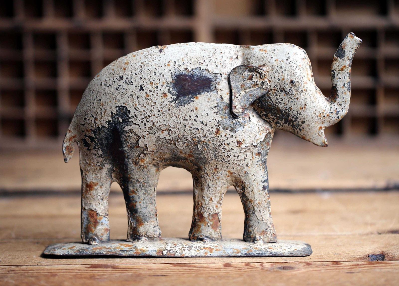 Distressed Vintage Elephant Statue Rusty Metal Figurine photo buy