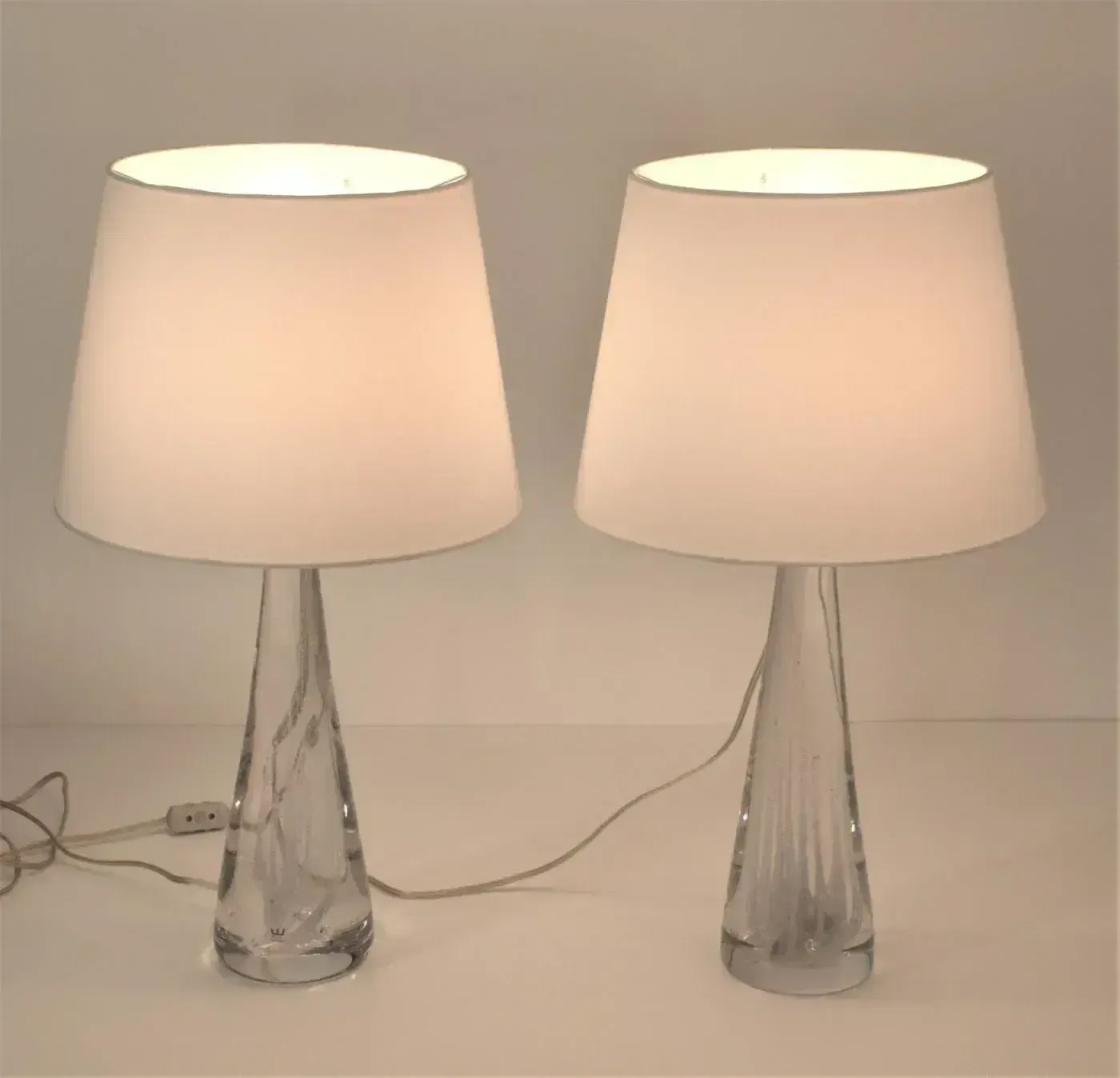 Large Art Glass Table Lamps By Vicke Lindstrand For Kosta Boda, 1960s, Set Of 2 photo furniture