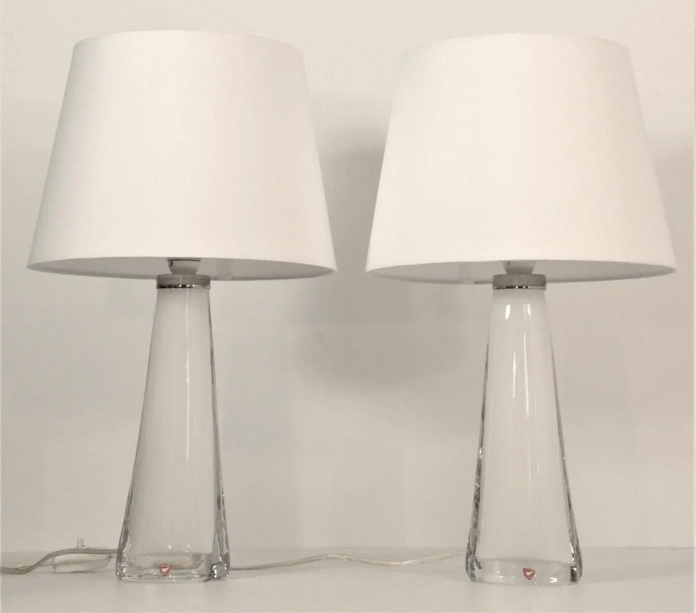 White Doublecoated Glass Table Lamps By Carl Fagerlund For Orrefors, 1950s, Set Of 2 photo furniture