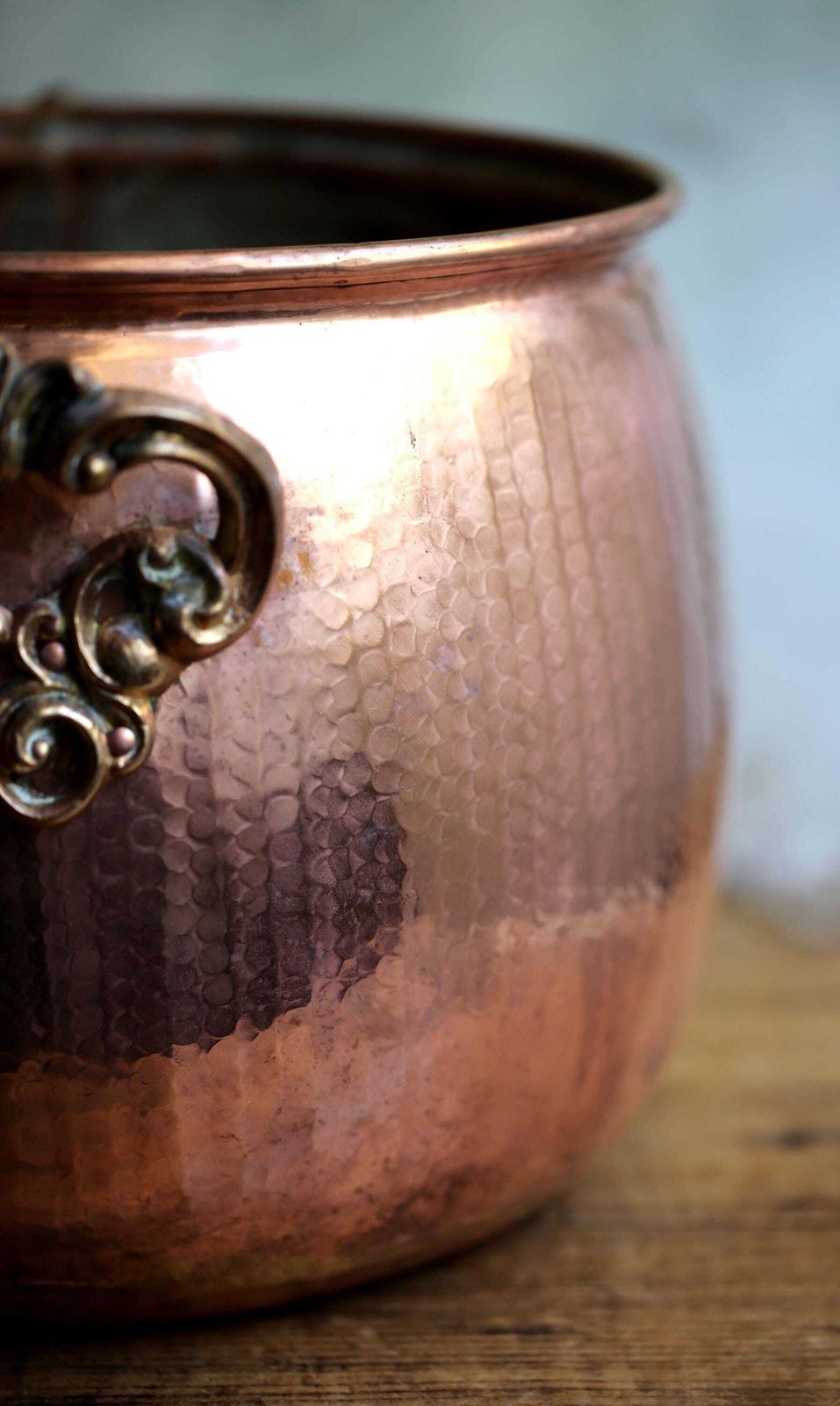 Copper Cauldron Hammered Kettle Copper Planter With Brass Handles Gilde Handwerk photo Garden Decor