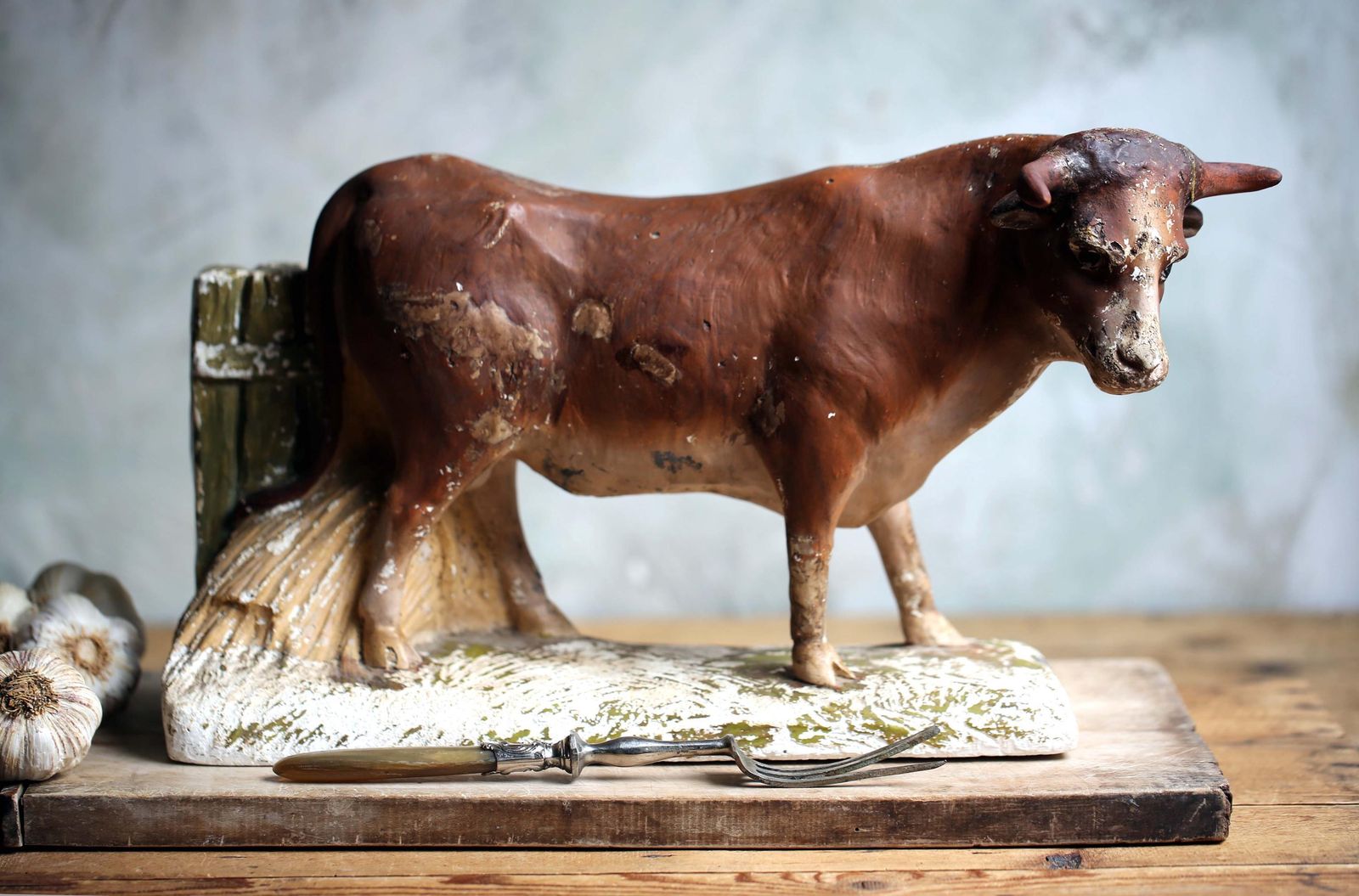 Huge Plaster Cow Large Antique Bull Statue Butcher Shop Display Figure Nativity Animal photo furniture