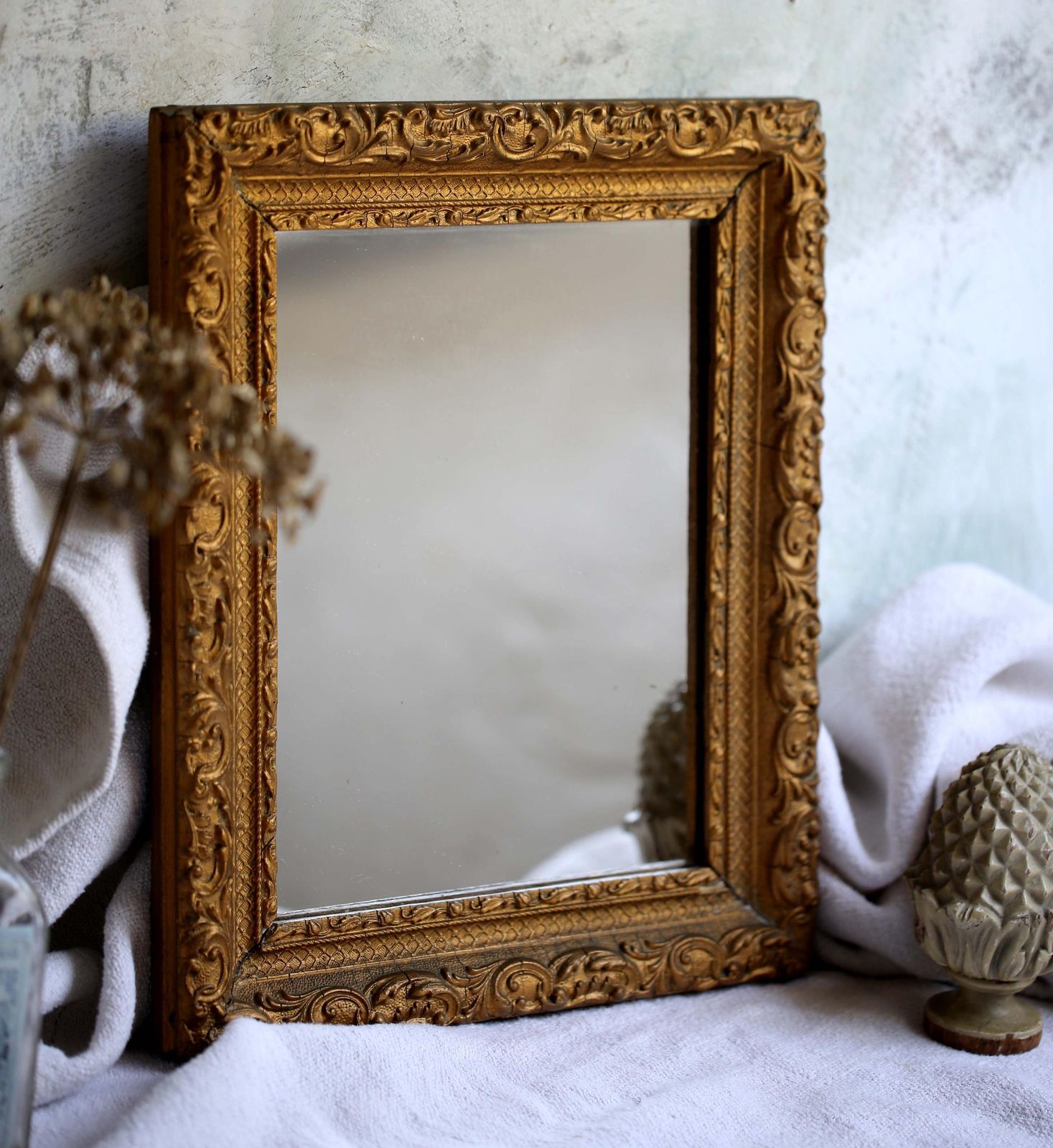 Antique French Wall Mirror With Ornate Wooden Painted Gold Frame Rococo photo vinterior