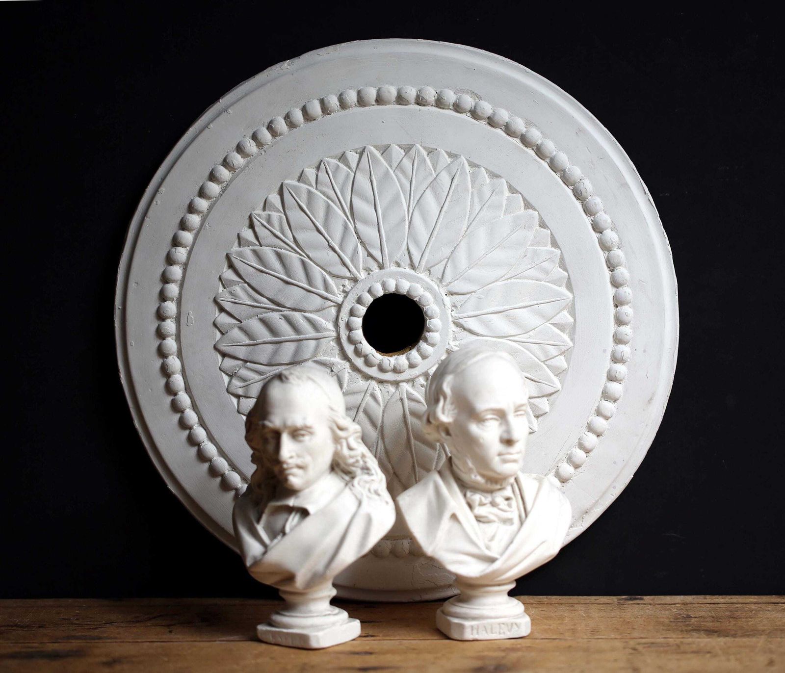 Vintage French Ceiling Medallion: Neo Classical Laurel Leaf Decoration