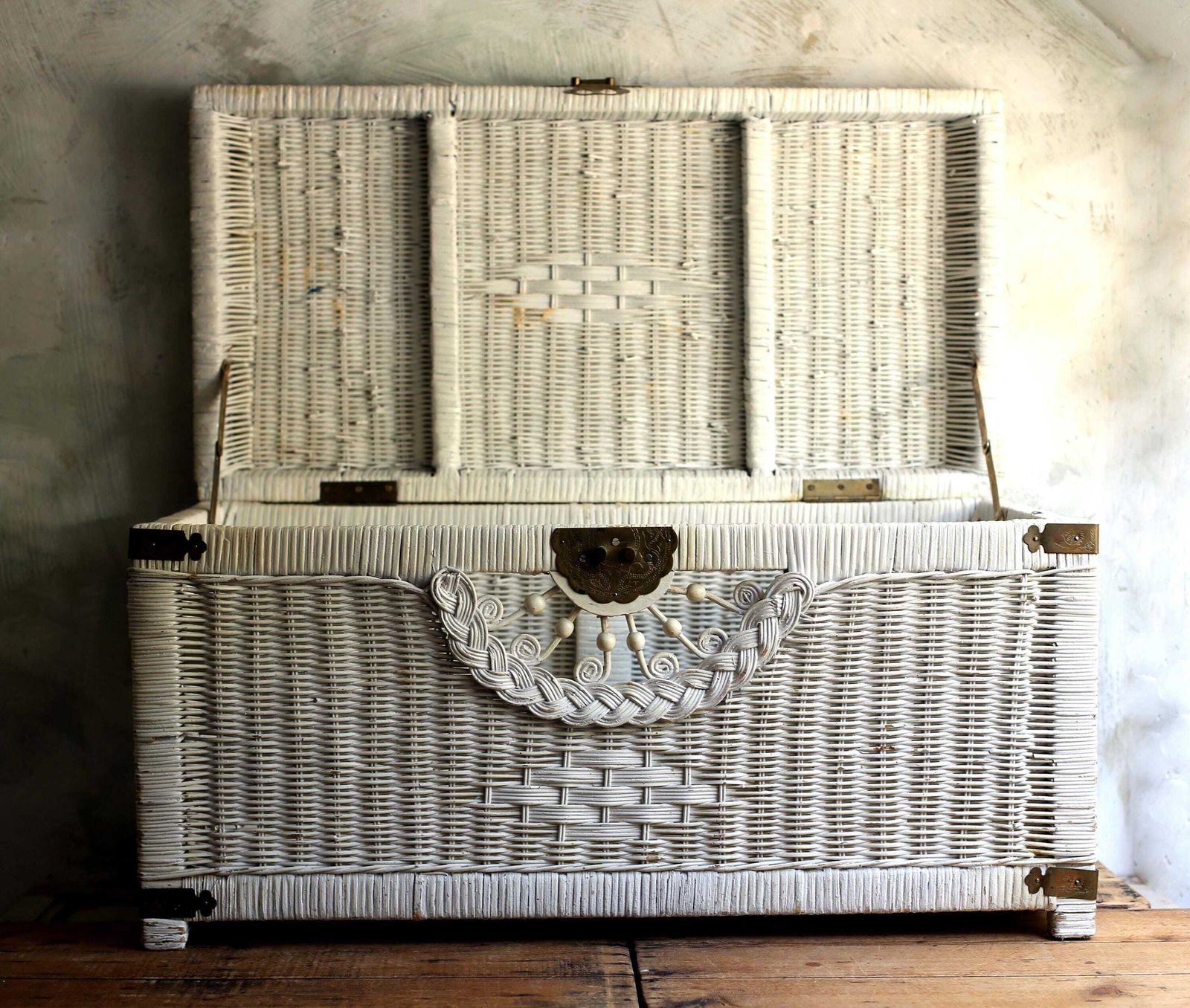 Large Wicker Peacock Trunk White Rattan Linen Storage Chest Laundry Basket Furniture photo buy