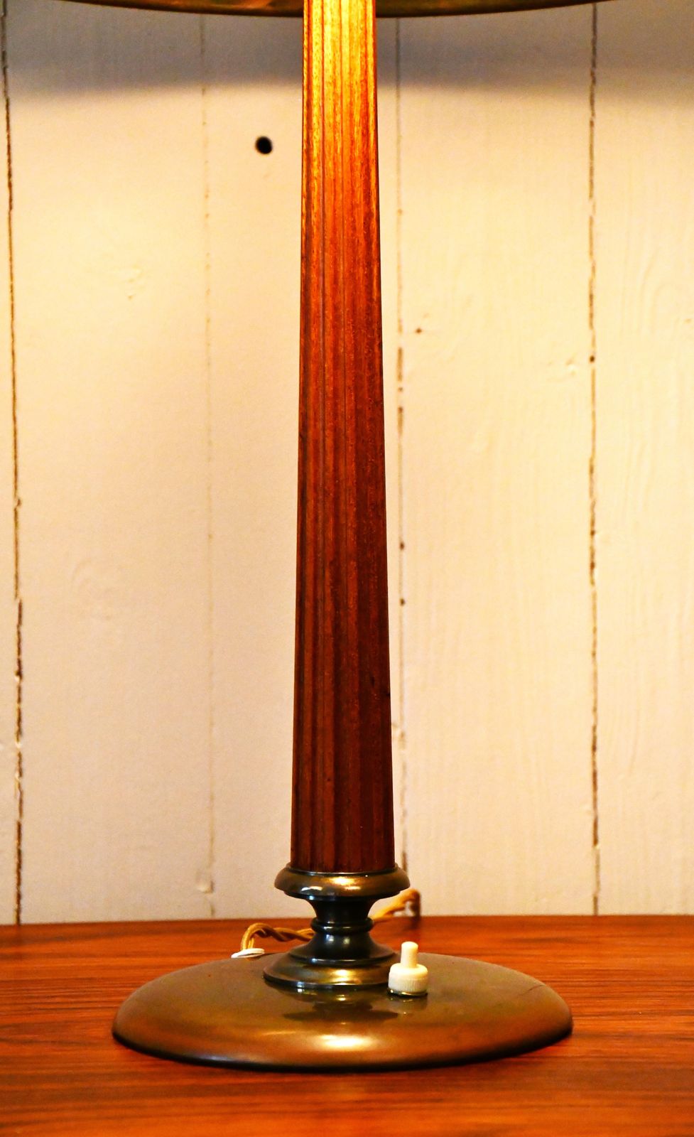 Swedish Brass And Oak Table Lamp By Erik Tidstrand For Nordiska Kompaniet, 1940s photo 3787.0