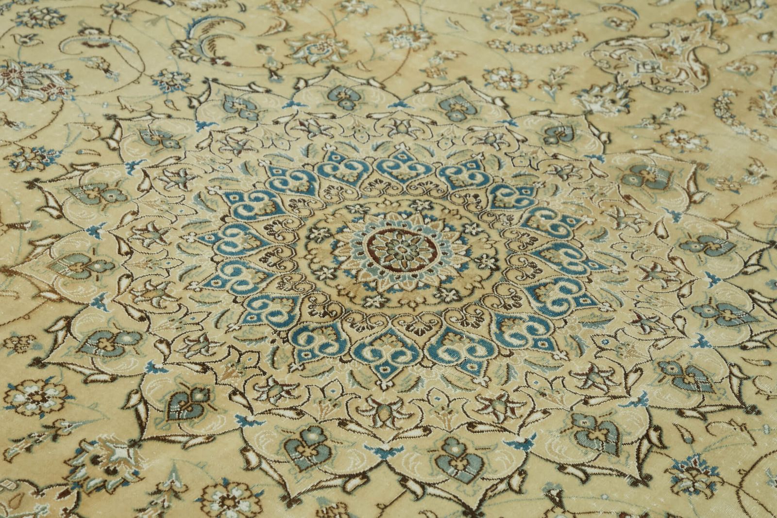 Handmade Vintage Large Area Rug 242 Cm X 342 Cm photo 1998.0