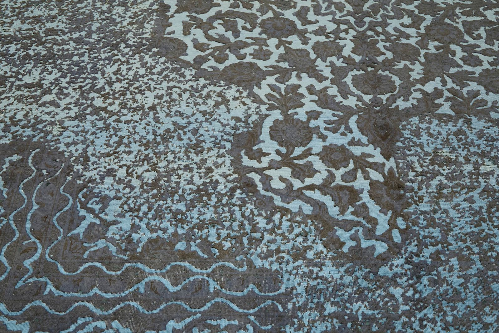 photo for sale Handmade Grey Overdyed Large Area Rug 292 Cm X 396 Cm