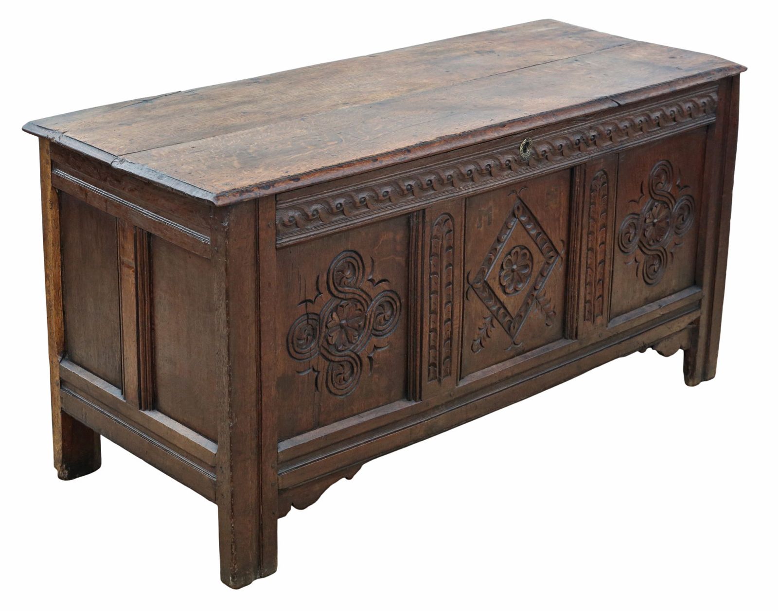 18th Century Large Carved Oak Coffer With Candle Box – Quality Marriage Chest photo Furniture