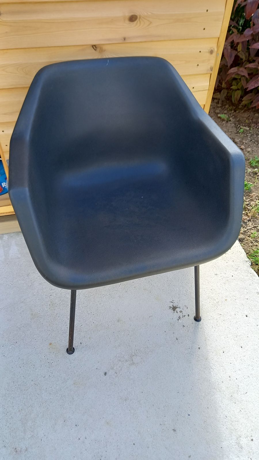 Hille Bucket Chair
