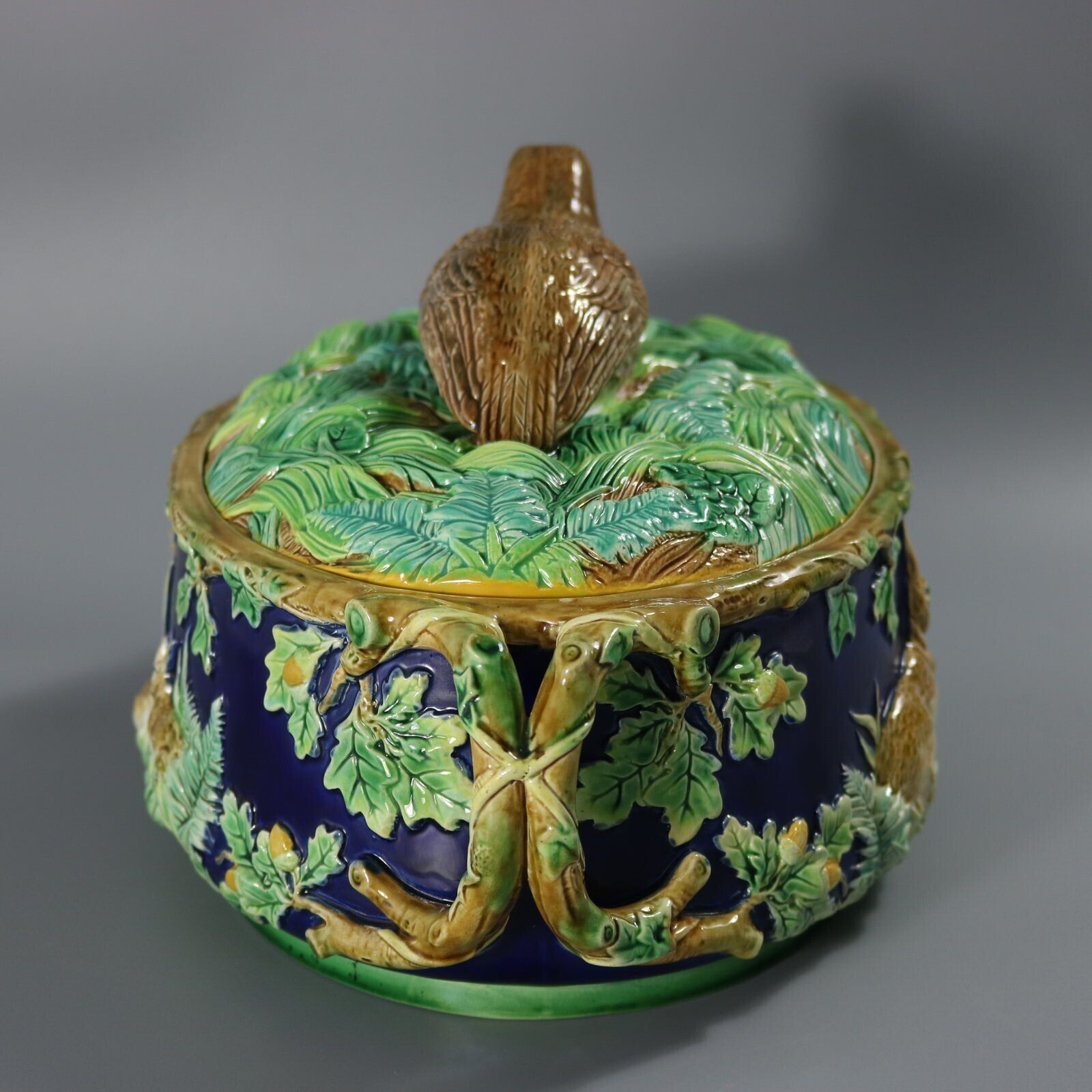 George Jones Majolica Partridge Game Pie Dish photo vinterior