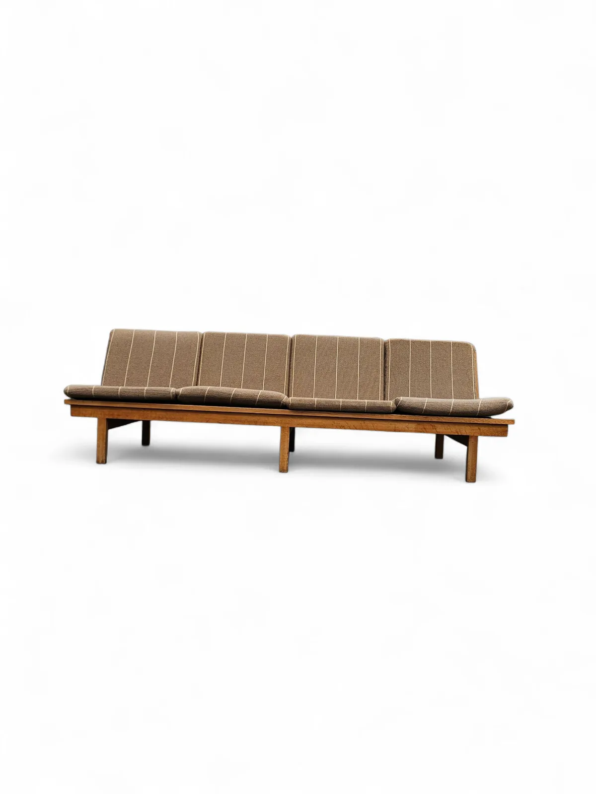 photo vintage 4 Seat Sofa 2219 By Børge Mogensen For Fredericia Stolefabrik Denmark 1960s