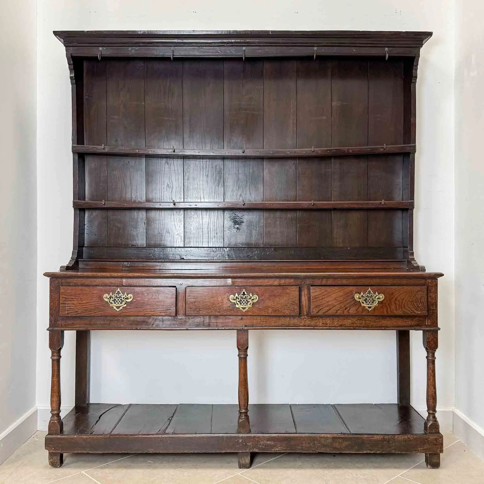 Georgian Oak Welsh Dresser, 18th Century And Earlier photo for sale